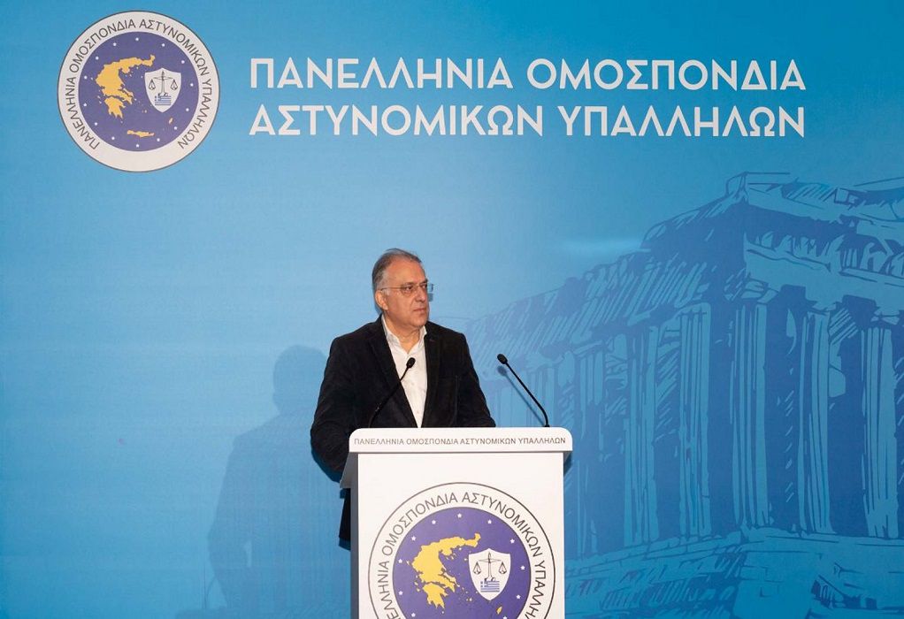 Θεοδωρικάκος: Στηρίζω τον έλληνα αστυνομικό, στα νόμιμα πλαίσια -Θα ξαναπήγαινα στη ΓΑΔΑ