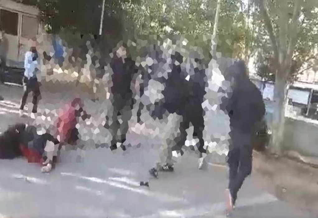 Νέο Ηράκλειο: Άγρια επίθεση σε εκδήλωση για την καταδίκη της Χρυσής Αυγής (VIDEO)