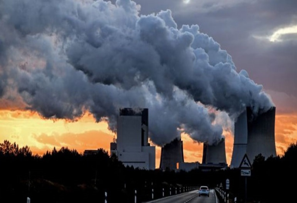 Κλίμα: Ο Διεθνής Οργανισμός Ενέργειας προβλέπει κορύφωση των εκπομπών CO2 το 2025