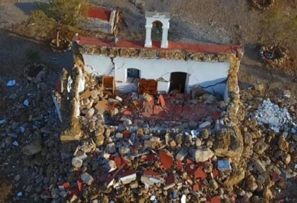 Σεισμός στην Κρήτη: Συγκλονιστικό βίντεο από drone δείχνει το εκκλησάκι που κατέρρευσε