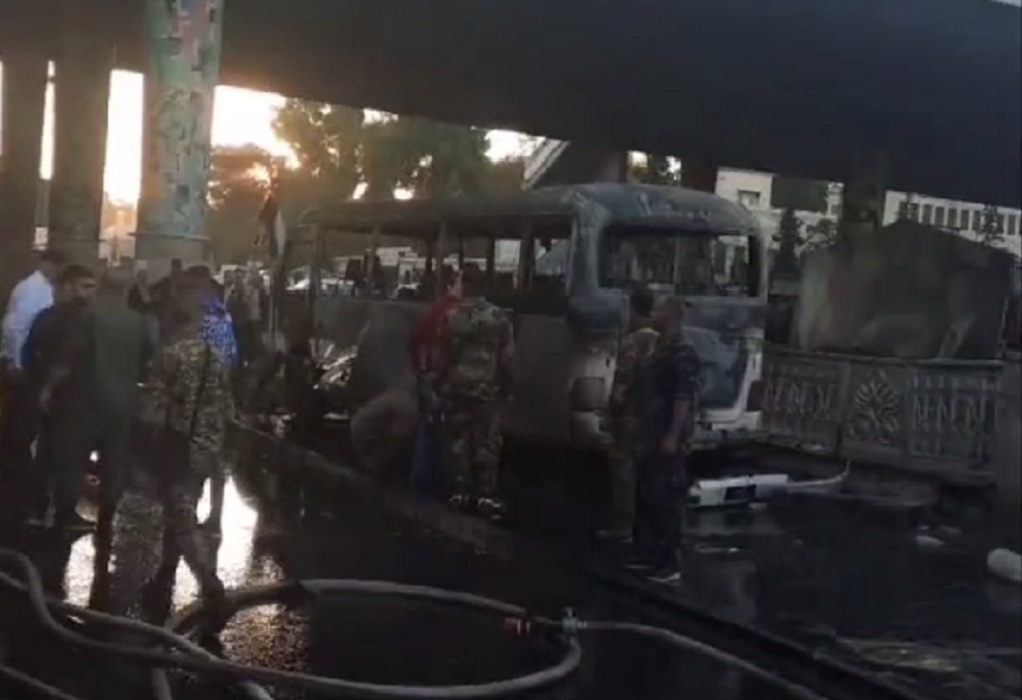 Συρία: Έκρηξη σε λεωφορείο – 13 νεκροί (VIDEO)