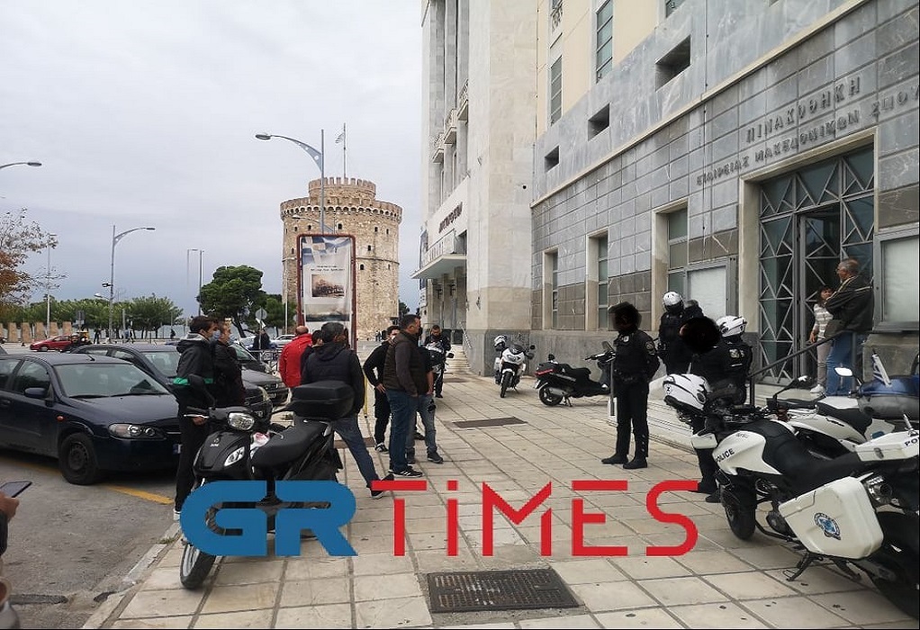 Θεσσαλονίκη: Παρέμβαση φοιτητών και εργαζομένων στην TV100 (VIDEO)