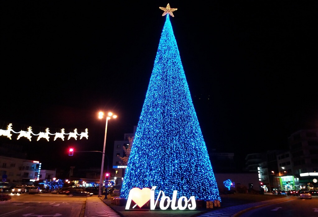 Βόλος – Χριστούγεννα: Φωταγώγηση, εορταστικές εκδηλώσεις και μπλε ‘ουρανοί’