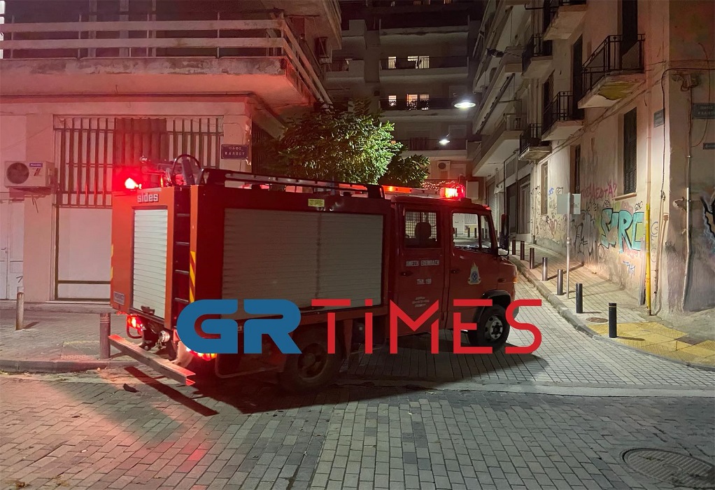 Θεσσαλονίκη: Νταλίκα κάηκε ολοσχερώς στο Καλοχώρι