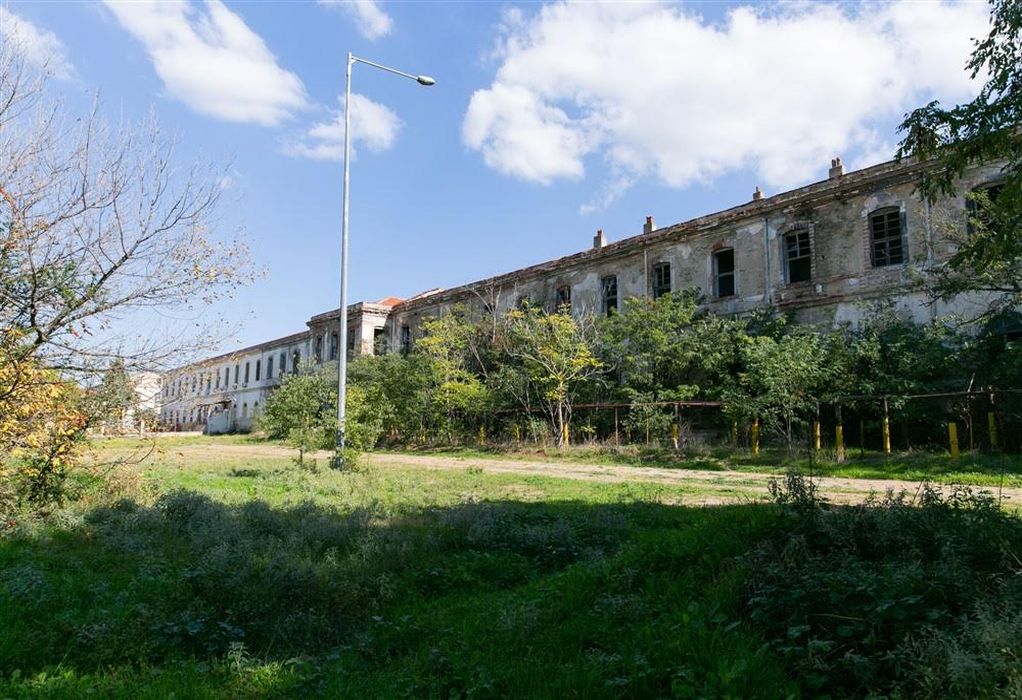 Θεσσαλονίκη: Ξεκινούν οι κατεδαφίσεις στο πρώην στρατόπεδο Παύλου Μελά