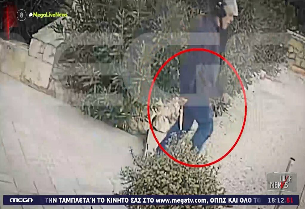 Έγκλημα Ιεράπετρα: Η στιγμή που ο 54χρονος κυνηγά με μαχαίρι τη 48χρονη (VIDEO)
