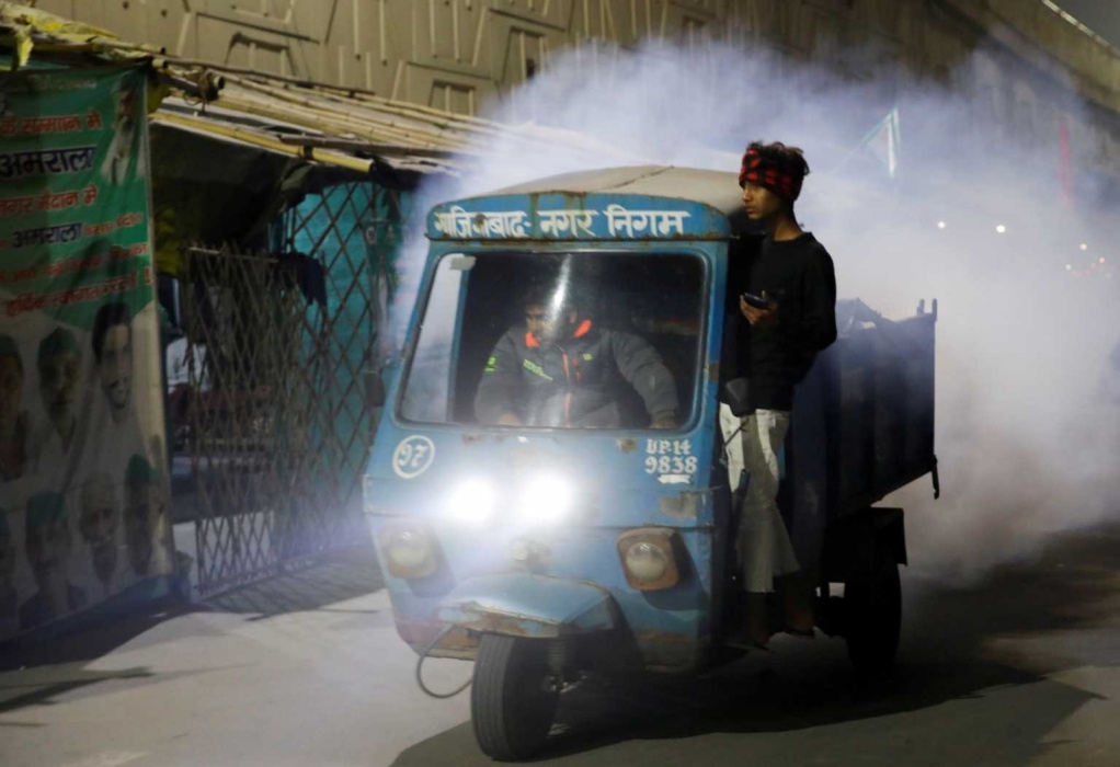 Τραγωδία στην Ινδία: Τουλάχιστον 12 νεκροί μετά από πυρκαγιά σε λεωφορείο