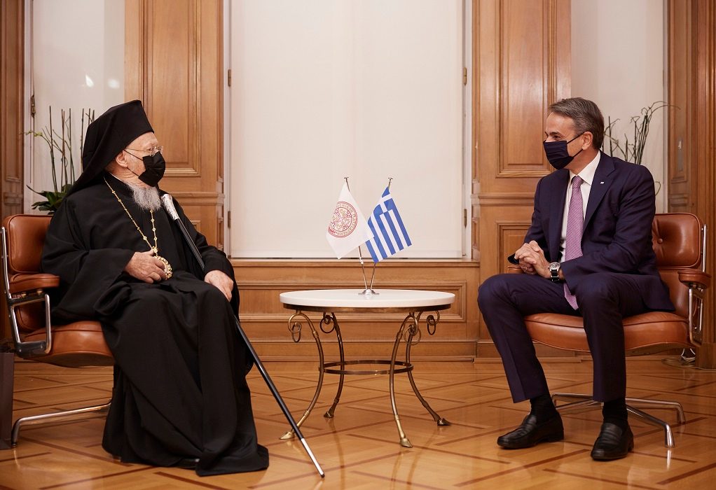 Συνάντηση του πρωθυπουργού με τον Οικουμενικό Πατριάρχη Βαρθολομαίο