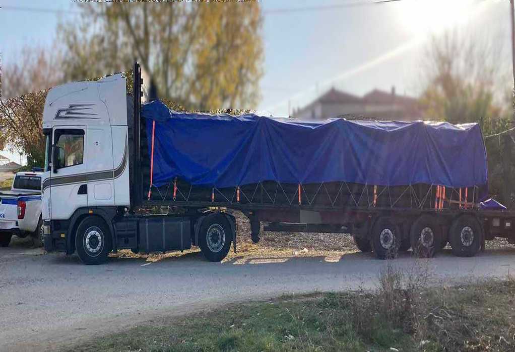 Ορεστιάδα: Διακινητής έκρυβε σε κρύπτη φορτηγού 8 παράτυπους μετανάστες (ΦΩΤΟ)