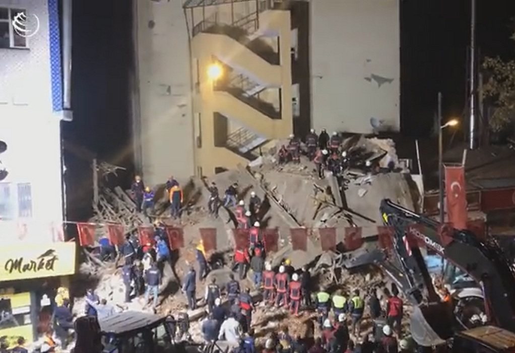 Τουρκία: Κατέρρευσε κτίριο στη Μαλάτια – 20 άτομα εγκλωβισμένοι