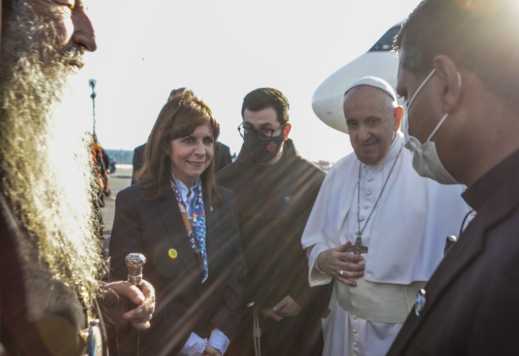 Λέσβος: Υποδέχεται με τιμές τον Πάπα Φραγκίσκο (ΦΩΤΟ)