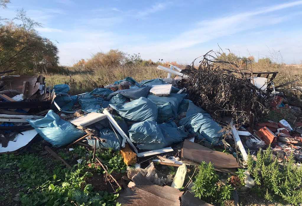 ΑΝΑΚΕΜ: Απομάκρυνση αποβλήτων ΑΕΚΚ από περιοχές της Μενεμένης (ΦΩΤΟ)