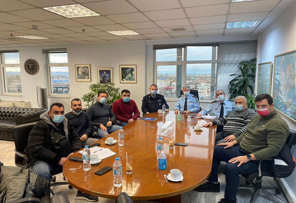 ΕΑΥΘ: Συνάντηση με τον Γενικό Αστυνομικό Διευθυντή Θεσσαλονίκης για τις επιθέσεις με γκαζάκια