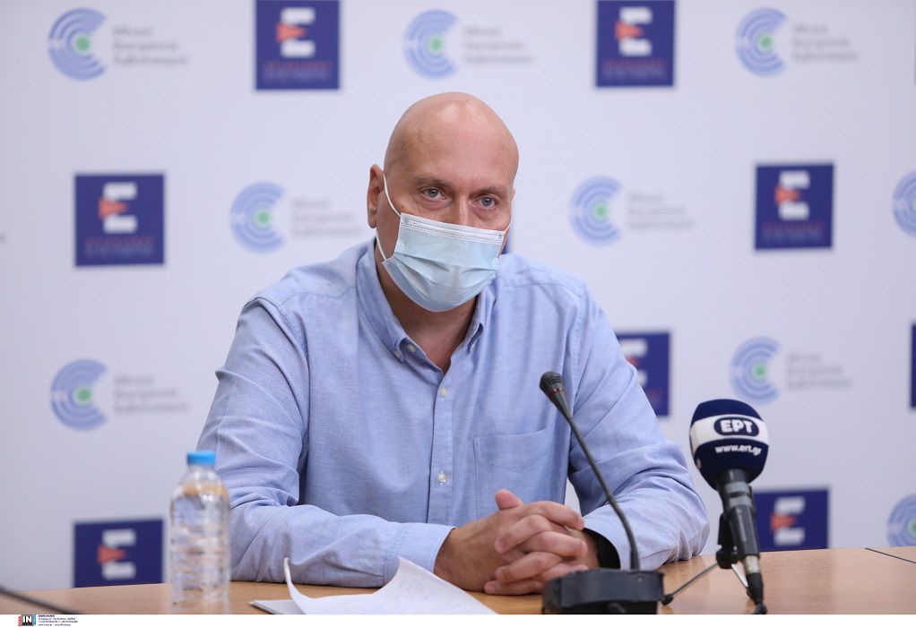 Ζαούτης: Η σύσταση για τη χρήση μάσκας δεν άλλαξε ποτέ-Αυτός ο ιός θα μείνει μαζί μας