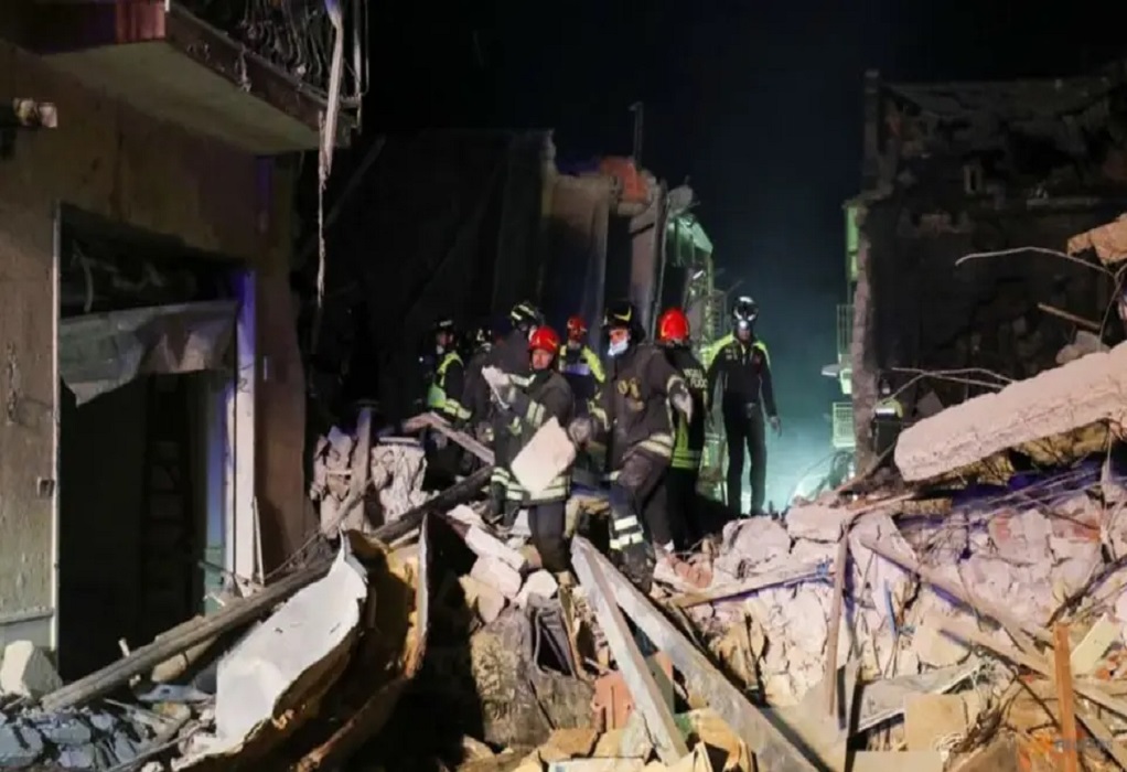 Ιταλία: Τέσσερις νεκροί και πέντε αγνοούμενοι από πτώση πολυκατοικίας
