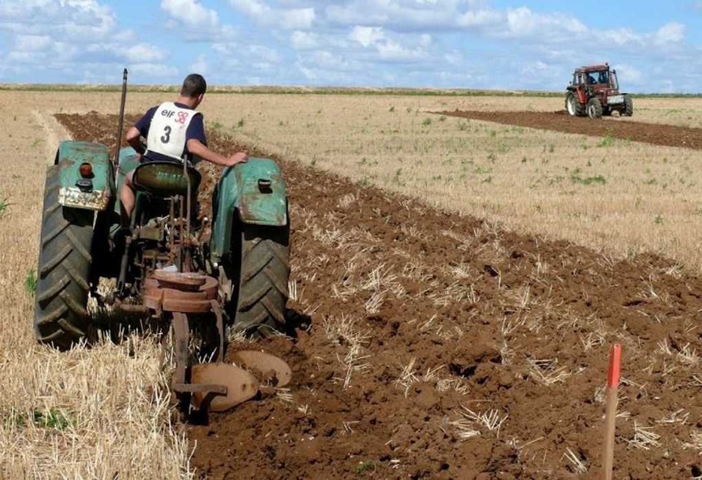 ΥΠΑΑΤ: Ολοκληρώθηκαν οι πληρωμές της πρώτης δόσης για νέους αγρότες