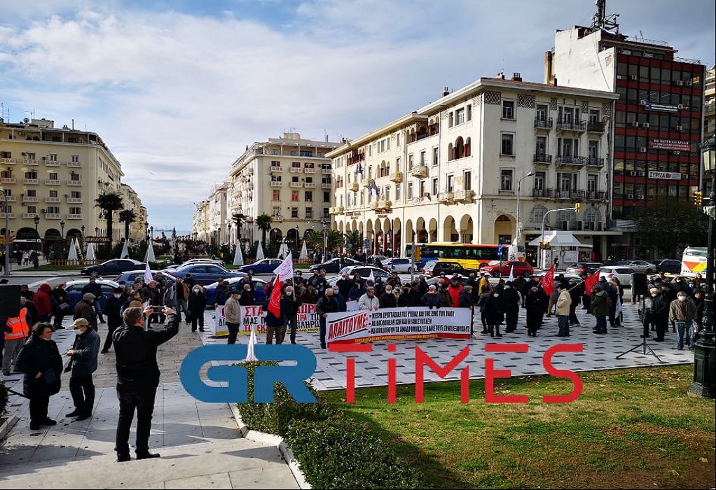 Θεσσαλονίκη: Διαμαρτυρία συνταξιούχων για υγεία, αναδρομικά και 13η – 14η σύνταξη (ΦΩΤΟ-VIDEO)