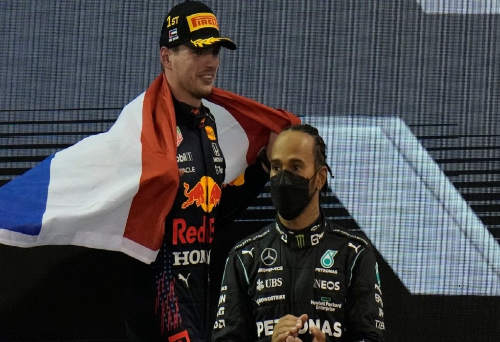 «Θρίλερ» στη Formula 1: Η Μερσέντες κατέθεσε ένσταση για τη νίκη του Φερστάπεν