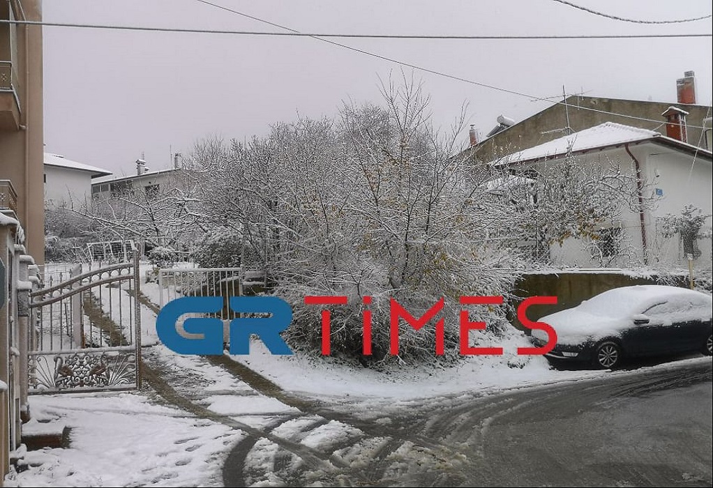 Θεσσαλονίκη: Χιόνι μέχρι 10 εκατοστά στον Χορτιάτη-«Σε καμία περίπτωση μέσα στην πόλη» 