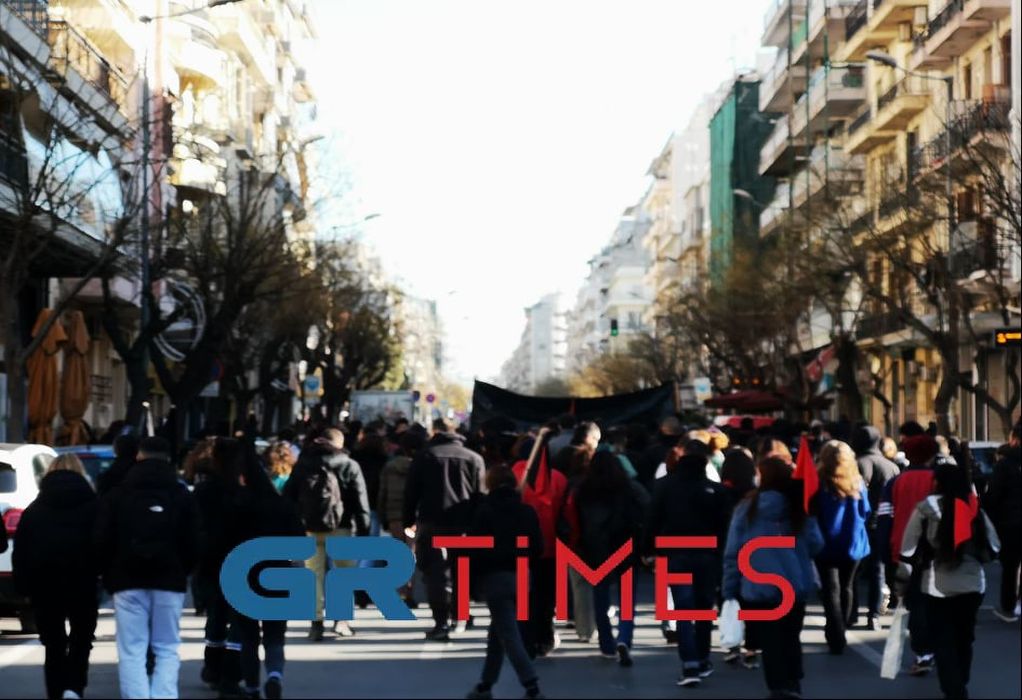 Θεσσαλονίκη: Νέα πορεία στο κέντρο, από αντιεξουσιαστές (ΦΩΤΟ-VIDEO)
