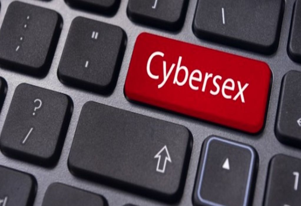 Cyber sex με τιμοκατάλογο στα social media: «Ανθίζει» η παραοικονομία-Διάλογοι «φωτιά» (ΦΩΤΟ-VIDEO)