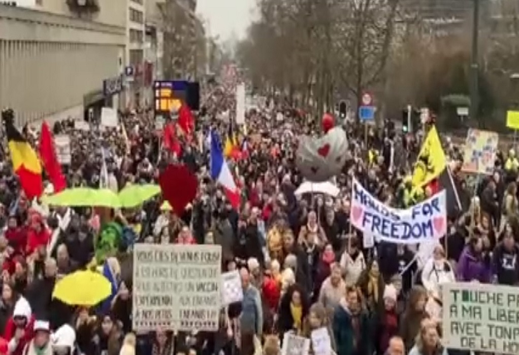 Βέλγιο: Επεισόδια σε διαδήλωση κατά των μέτρων για την πανδημία στις Βρυξέλλες (VIDEO)