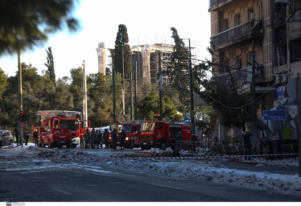 Έκρηξη στην Αθήνα: Διαρροή υγραερίου ή φυσικού αερίου εξετάζει η Πυροσβεστική (ΦΩΤΟ)