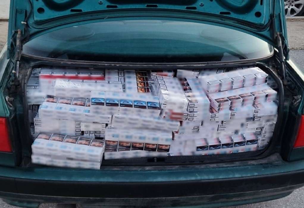 Κιλκίς: 67χρονος μετέφερε με όχημα πάνω από 2.900 πακέτα λαθραία τσιγάρα (ΦΩΤΟ)