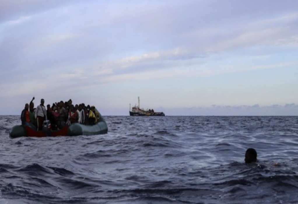 Γαλλία: Τριάντα μετανάστες διασώθηκαν στη Μάγχη ενώ επιχειρούσαν να φτάσουν στη Βρετανία