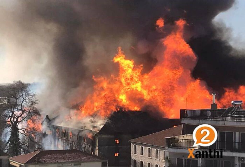 Μεγάλη φωτιά σε καπναποθήκες στο κέντρο της Ξάνθης – Εντολή να απομακρυνθούν οι πολίτες (ΦΩΤΟ-VIDEO)