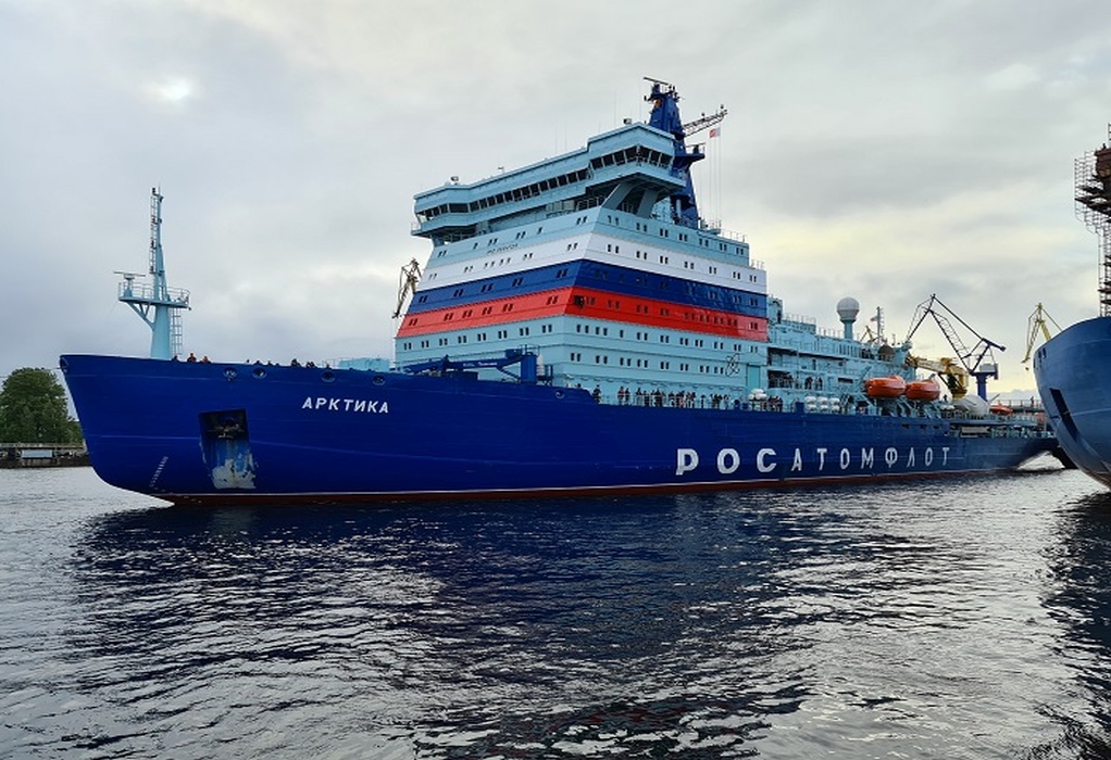 Το παρθενικό του ταξίδι πραγματοποιεί το ισχυρότερο πυρηνικό παγοθραυστικό «Arktika»