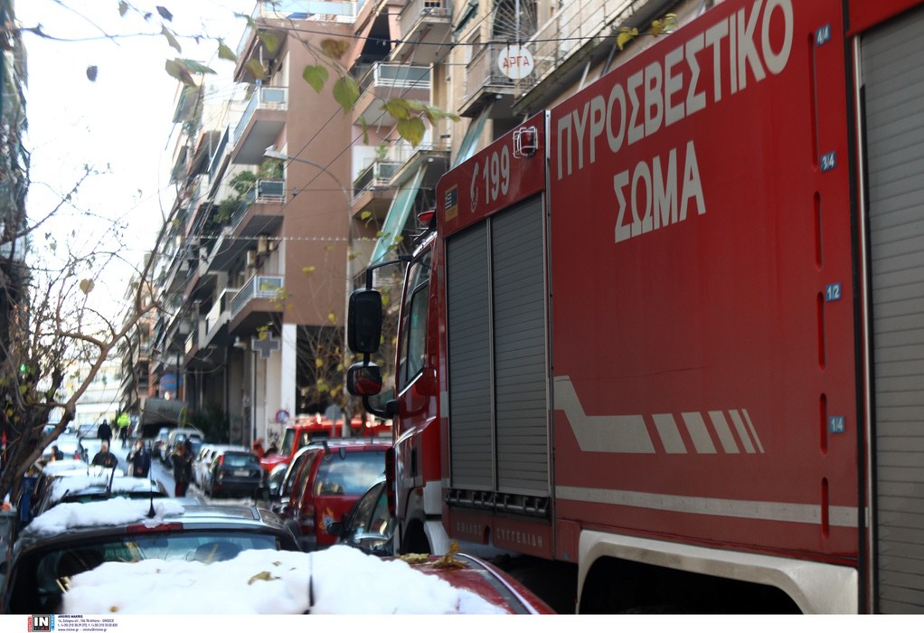 Αθήνα: Συναγερμός στην Πυροσβεστική για φωτιά σε κτίριο-Πληροφορίες για εγκλωβισμένους