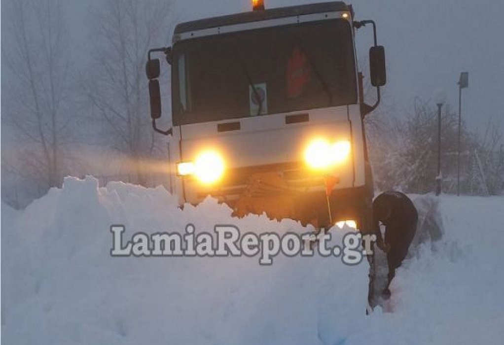«Διομήδης»: Μισό μέτρο χιόνι στα ορεινά χωριά της Λαμίας (ΦΩΤΟ-VIDEO)