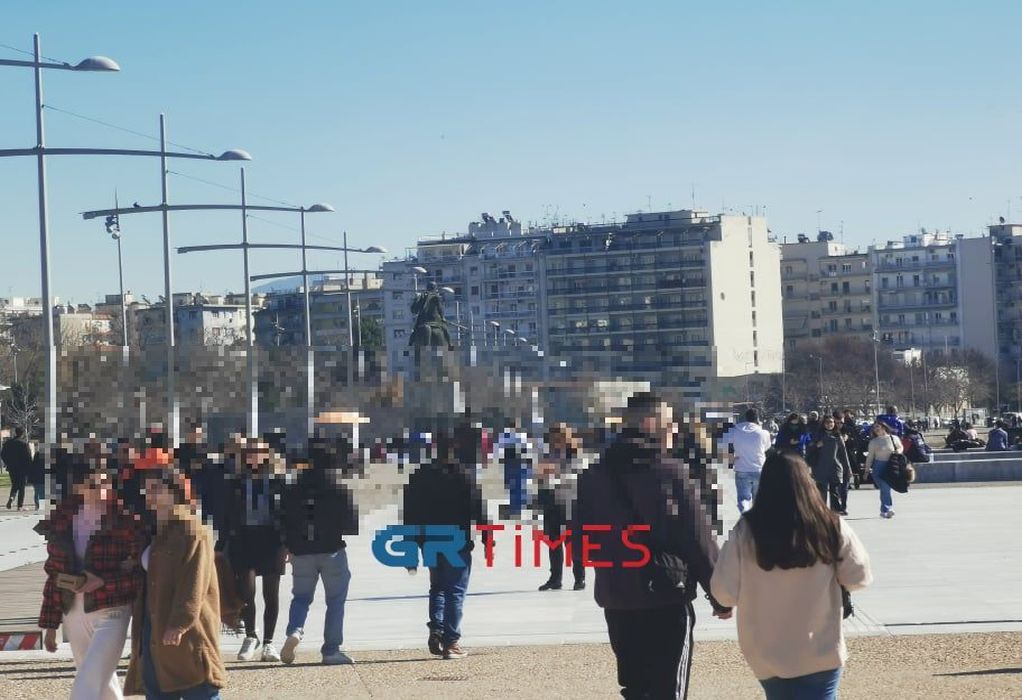 Έλεγχοι Covid: «Πρωταθλήτρια» η Θεσσαλονίκη στα πρόστιμα για μη χρήση μάσκας