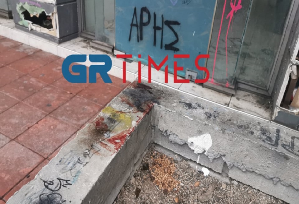 Μαρτυρία-σοκ για τη δολοφονία στη Θεσσαλονίκη: Σε λίμνη αίματος ο 19χρονος (VIDEO)