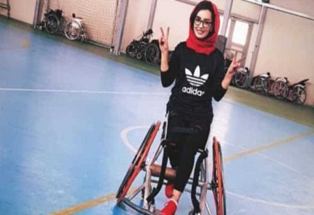 Αφγανή αστέρας του μπάσκετ βρίσκει ελπίδα στην Ισπανία, μετά τη διαφυγή της από τους Ταλιμπάν