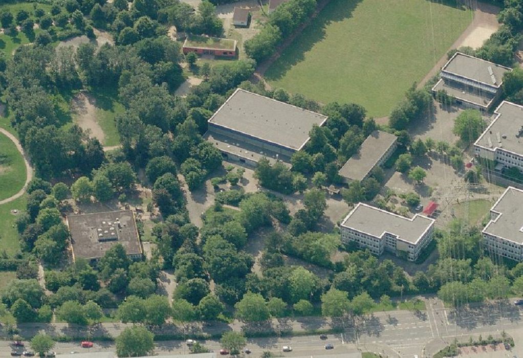 Συναγερμός στη Γερμανία: Ένοπλος εισέβαλε σε σχολείο στο Αμβούργο