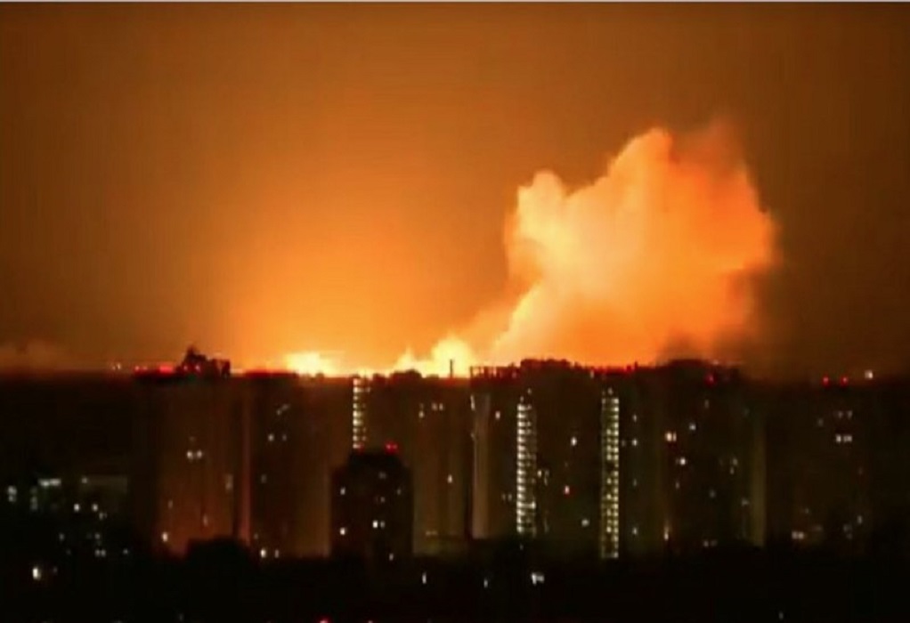 Πόλεμος στην Ουκρανία: Συναγερμός στο Κίεβο – Νέες εκρήξεις στην πόλη, οι κάτοικοι σπεύδουν στα καταφύγια (LIVE-VIDEO)