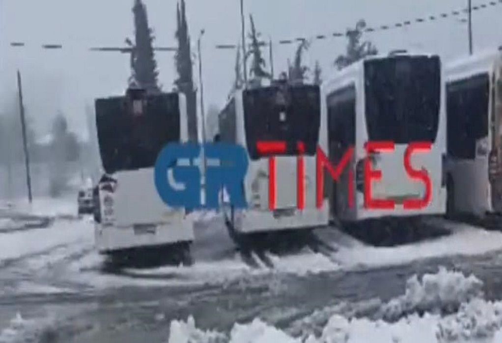 Θεσσαλονίκη-“Μπιάνκα”: Ακινητοποιήθηκαν ΙΧ – Προβλήματα σε δρομολόγια του ΟΑΣΘ (VIDEO)