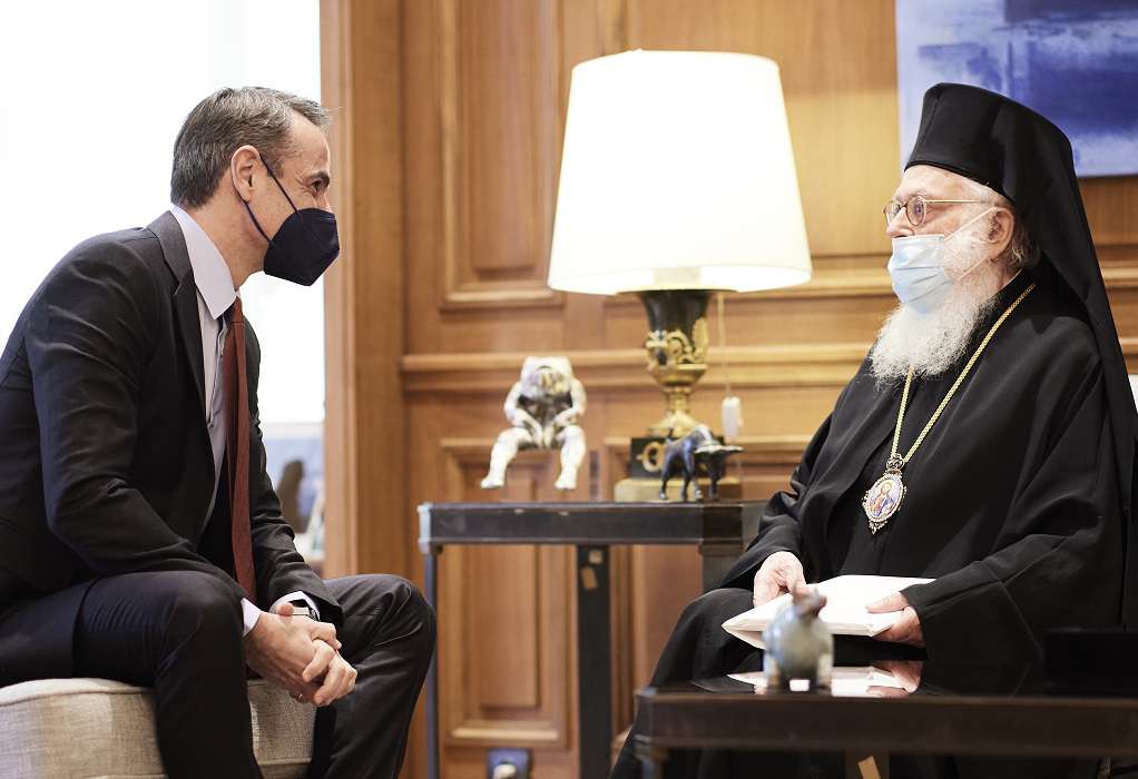 Με τον αρχιεπίσκοπο Αναστάσιο συναντήθηκε ο Κυριάκος Μητσοτάκης (ΦΩΤΟ)
