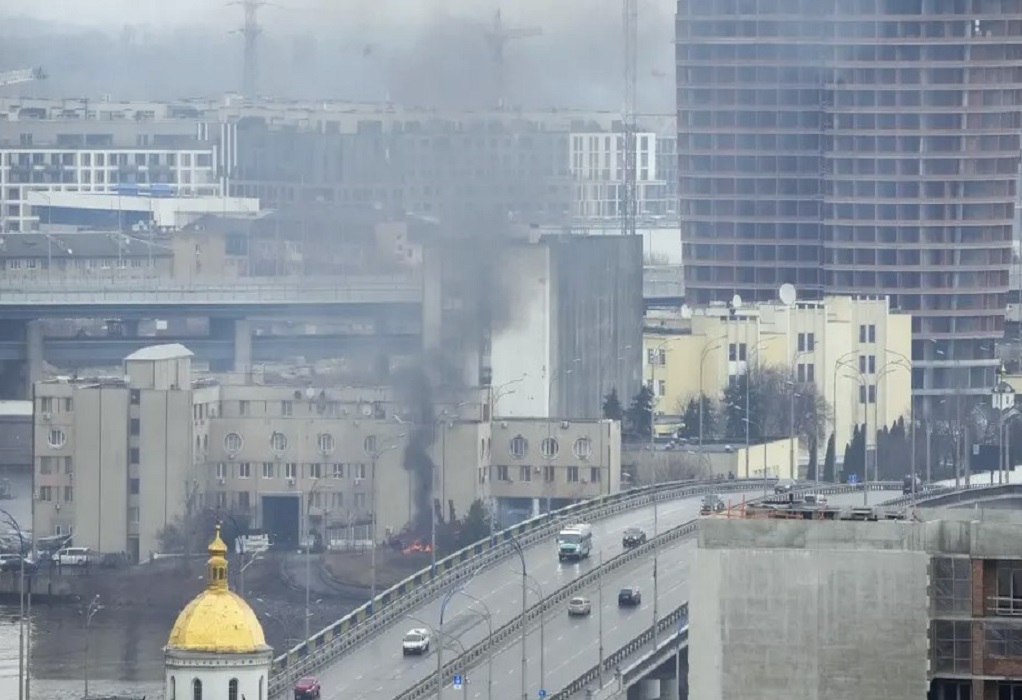 Πόλεμος στην Ουκρανία: Τέσσερις νεκροί και δέκα τραυματίες από βομβαρδισμό νοσοκομείου στο Ντόνετσκ
