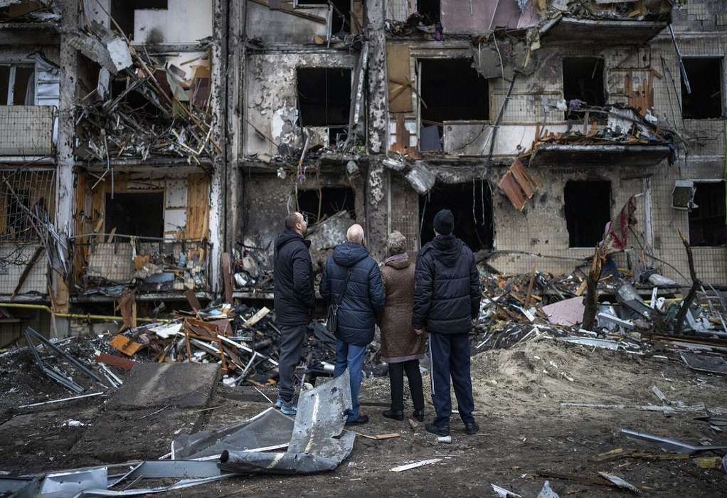Πόλεμος στην Ουκρανία: Συγκλονιστικές εικόνες από το βομβαρδισμένο Κίεβο