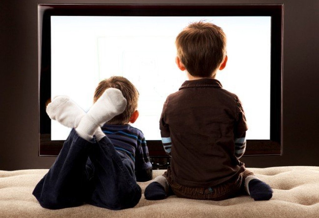 Αυξημένος ο κίνδυνος αυτισμού στα παιδιά που βλέπουν τηλεόραση πάνω από δύο φορές την ημέρα