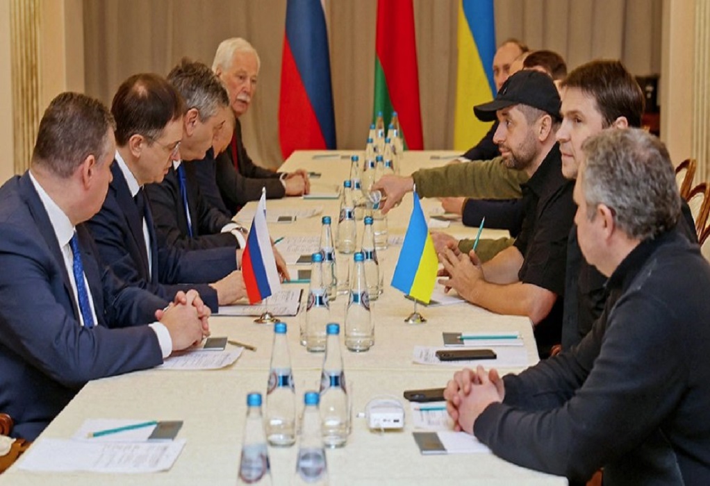 Ξεκινά ο τρίτος γύρος των συνομιλιών μεταξύ των αντιπροσωπειών Ουκρανίας-Ρωσίας (VIDEO)