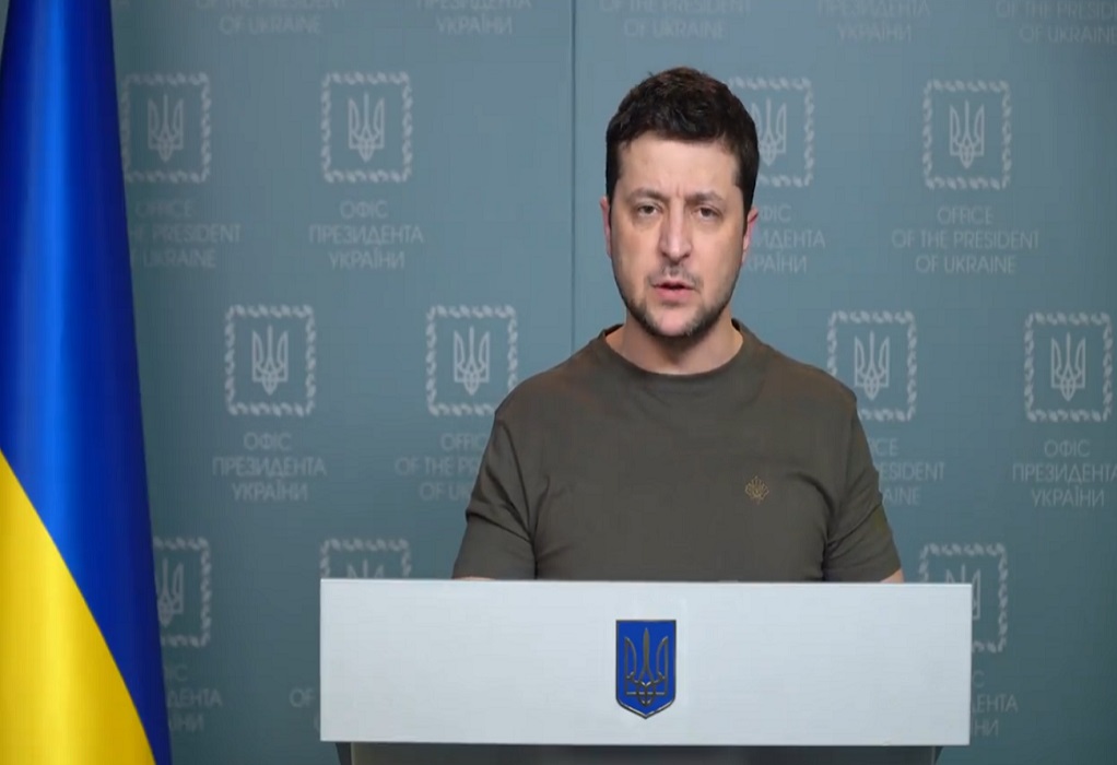 Νέο μήνυμα Ζελένσκι: Οι Ουκρανοί δεν παραδίνονται-Κάθε κατακτητής θα λάβει οργή από τους Ουκρανούς (VIDEO)