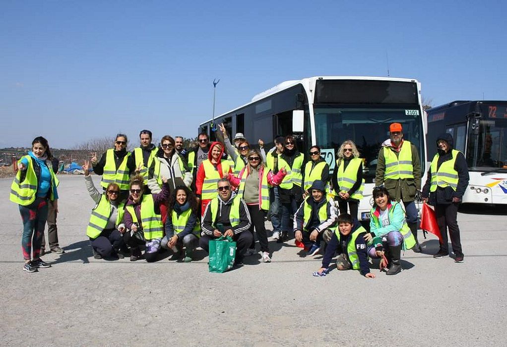 Ο ΟΑΣΘ μετέφερε εθελοντές σε δράση καθαρισμού στον Δήμο Θερμαϊκού