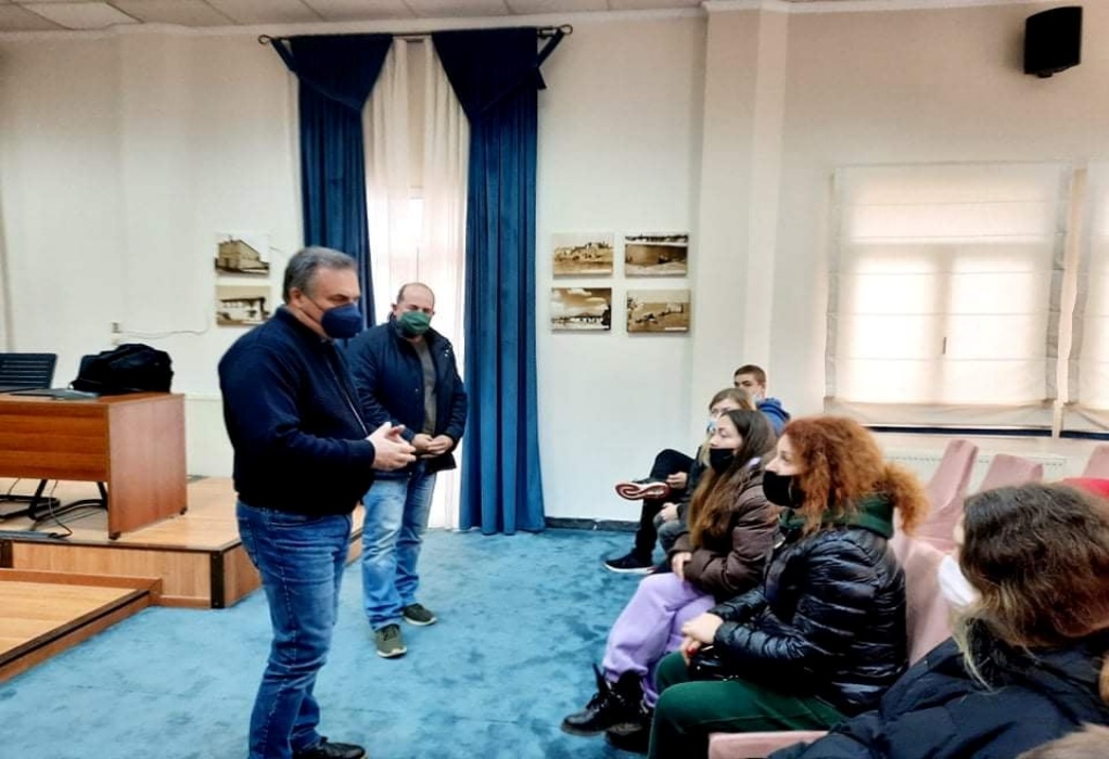 Χαλκιδική: Με Ουκρανούς πρόσφυγες συναντήθηκε ο δήμαρχος Ν. Προποντίδας