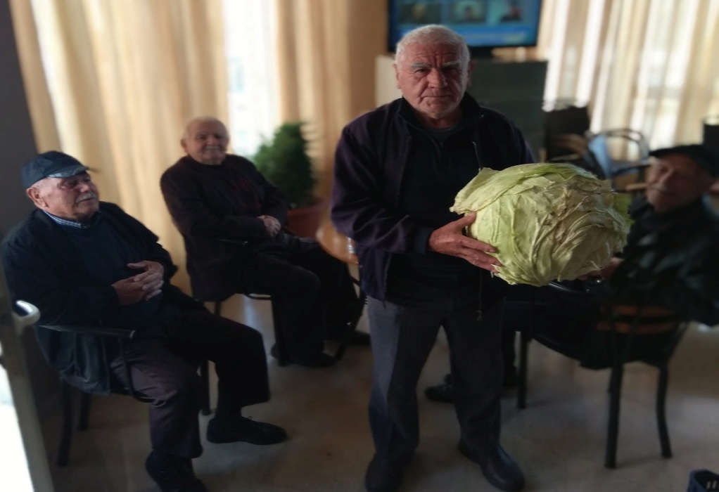 Koζάνη: Λάχανο «γίγας» στην Άνω Κώμη