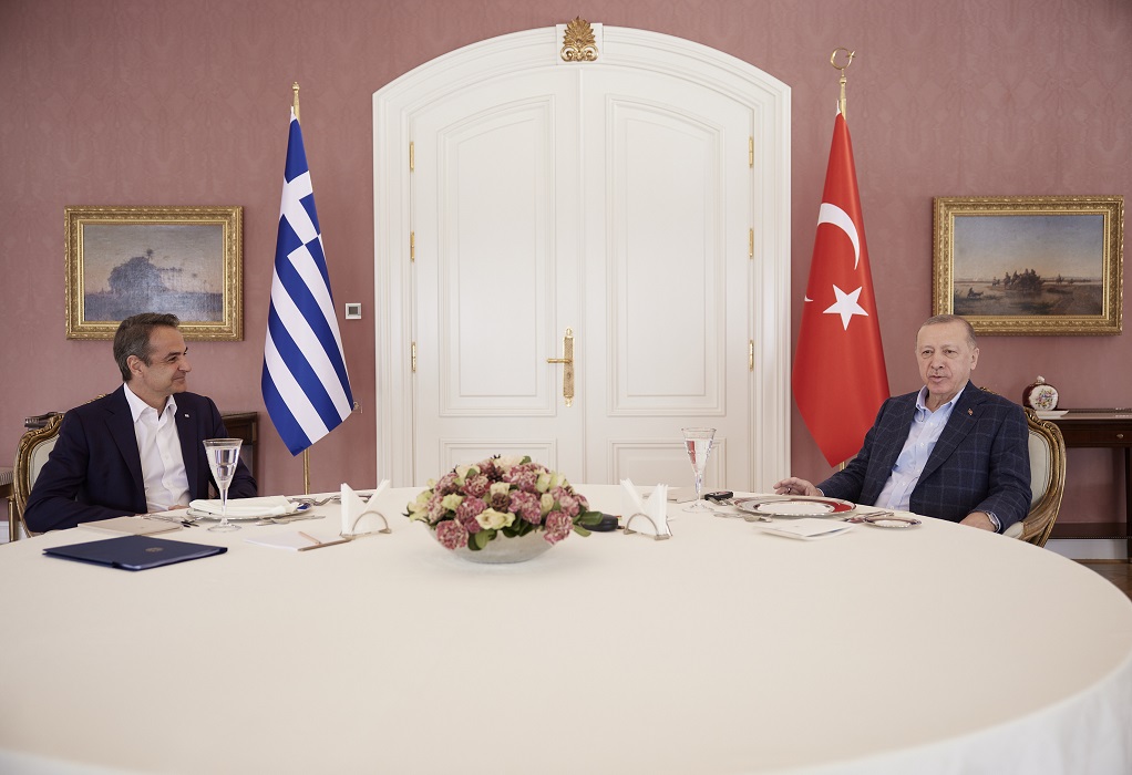 Συμφωνία να μειωθεί η ένταση στα ελληνοτουρκικά, απότοκος της συνάντησης Μητσοτάκη – Ερντογάν