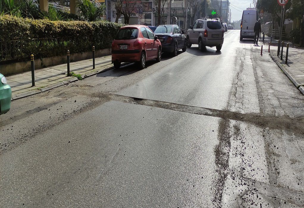 Δήμαρχος Καλαμαριάς: Να εκτελούνται πιο προσεκτικά οι εργασίες αποκατάστασης στους δρόμους (ΦΩΤΟ)